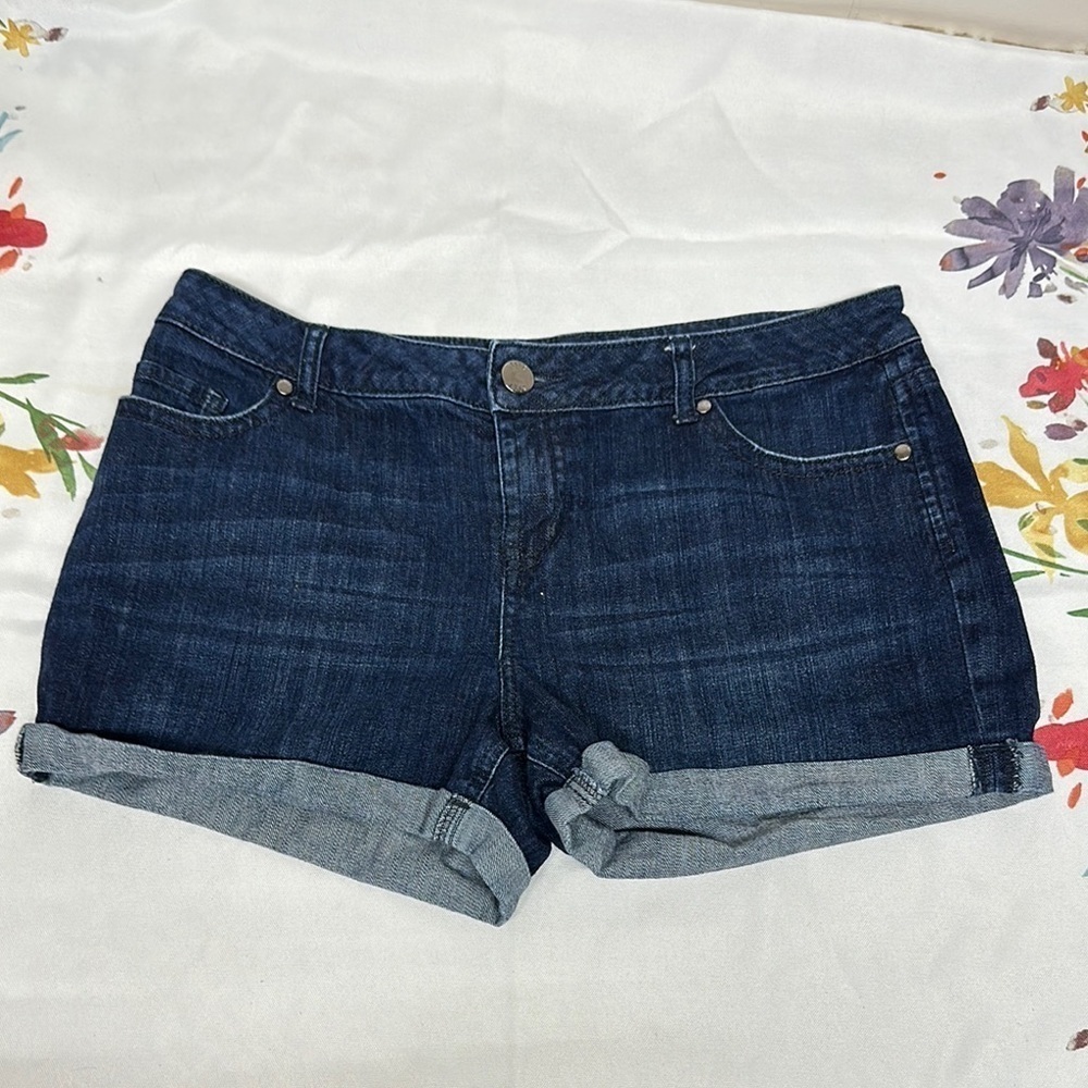 Elle Blue Jean Shorts Casual Denim Style